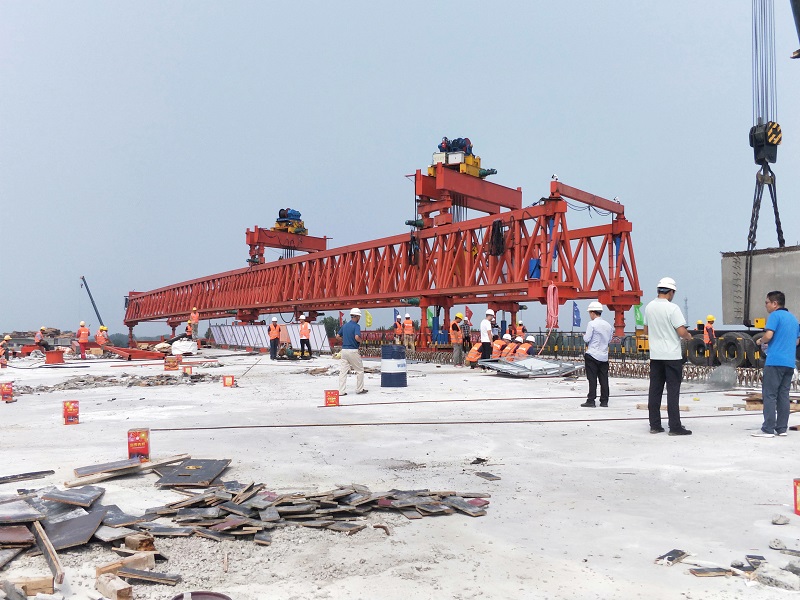 架橋機施工現場